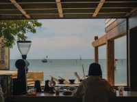 คาเฟ่ริมทะเลบางแสนบรรยากาศดี 