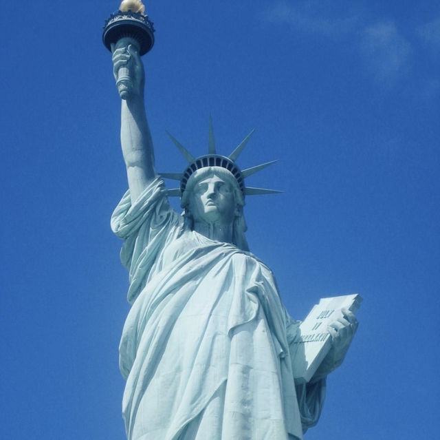 【ニューヨーク🇺🇸自由の女神】圧倒的な存在感‼️ニューヨークに行ったら行きたかった場所