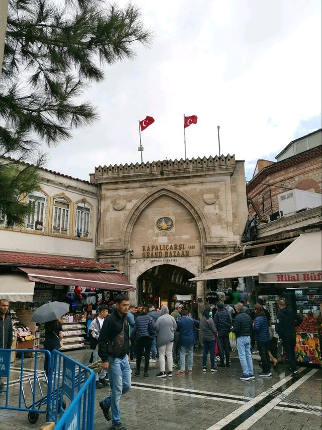 Largest and Oldest covered markets in the world! 🌍