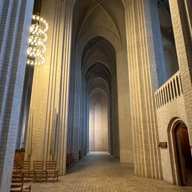 ⛪️哥本哈根建築設計篇-管風琴教堂Grundtvigs Kirke