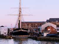 Bristol: A Day of History, Art, and Waterfront Charm 🌊🎨
