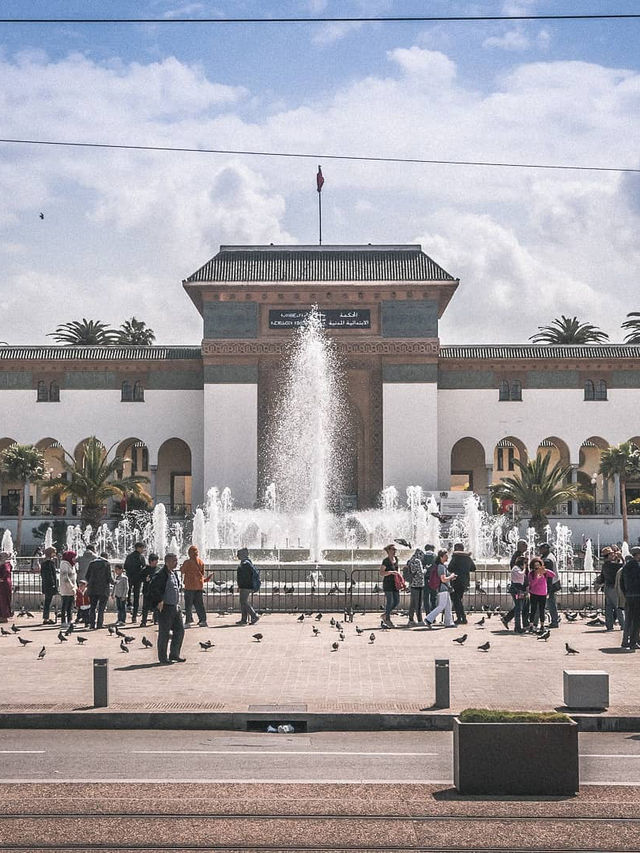 Place Mohammed V: The Heartbeat of Casablanca ❤️🌿  