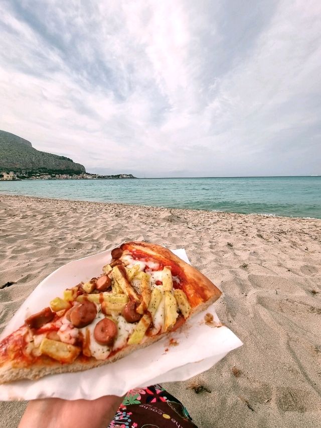 A Slice of the Maldives in Italy: The Beauty of Mondello