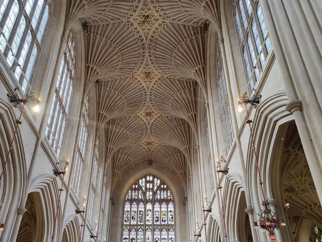 Bath: Elegance in Stone and Steam