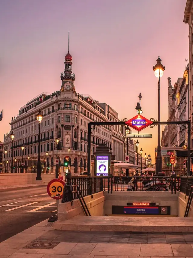 Experience the Vibrant Energy of Madrid! 🇪🇸❤️