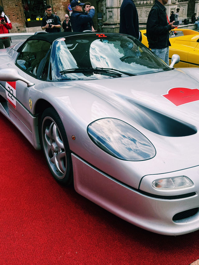 🏛️ Explore the Historic Piazza del Campo in Siena 🏛️ 🏛️ Explore the Historic Piazza del Campo in Siena 🏛️