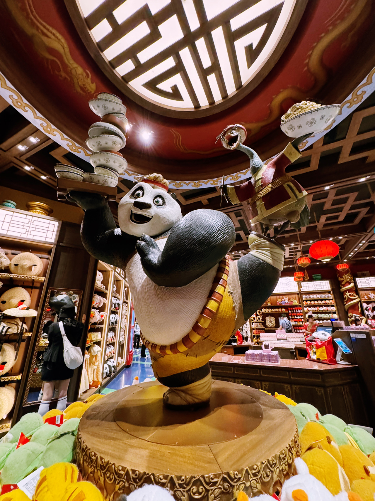 #firsttimermistakes 
 
Hello, my traveling stars! ✨ 

Today let’s talk about dining. Visiting Universal Studios Beijing is not only a visual thrill but also a serious test for your stomach if you aren't familiar with local Chinese culinary twists. Here is a breakdown of a very common and painful first-timer mistake!
The park features dozens of stunning themed eateries. But since we are in China, international brands heavily adapt their menus to match local tastes. The ultimate hidden trap here is the Sichuan Spicy seasoning.
🌶️ Why it’s a painful blunder:
You walk into the Minion Land or Kung Fu Panda zones, spot a mouth-watering bowl of beef noodles or Kung Pao chicken, order it, take a big bite... and realize a volcanic fire has erupted in your mouth! 🌋 The local "Medium Spicy" level feels like molten lava to a Western palate. Your lunch is ruined, your stomach is burning, and instead of riding coasters, you are desperately hunting for milk.

💎 My Personal Hack: When ordering at the counter or via WeChat QR codes, always look for the "Non-Spicy" label or firmly tell the cashier the magic Chinese phrase: “Bu la” (meaning "No spicy!"). If you want a sweet, smooth, and safe flavor profile, stick to the legendary Butterbeer at Hogwarts or the signature banana cream soda at Minions. Protect your digestion, my stars!
#universalbeijing #beijingfood #chinatravel #traveltips #foodsafety 