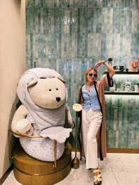 Starbucks Singapore Chinatown: The Ultimate Chill Spot with a View of the Big Merlion 🦁✨