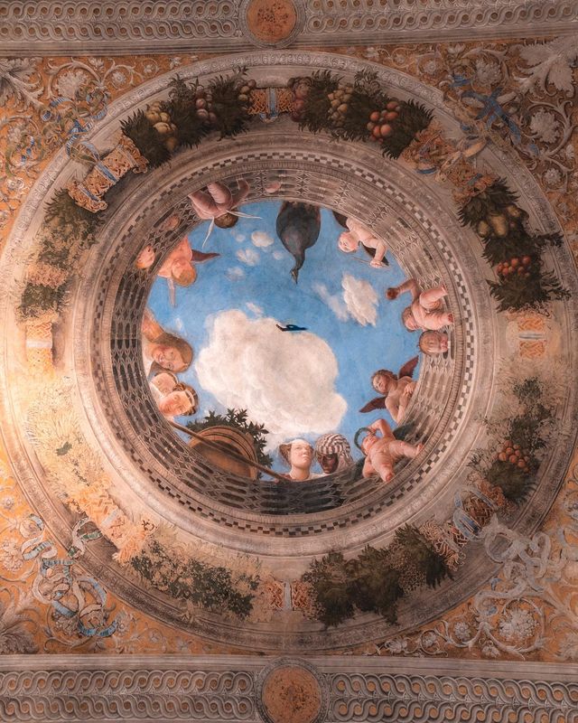 Mantua: A Renaissance Gem 🏰🌸✨