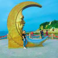Yueliangwan Seaside Stroll 🌊🚶‍♂️