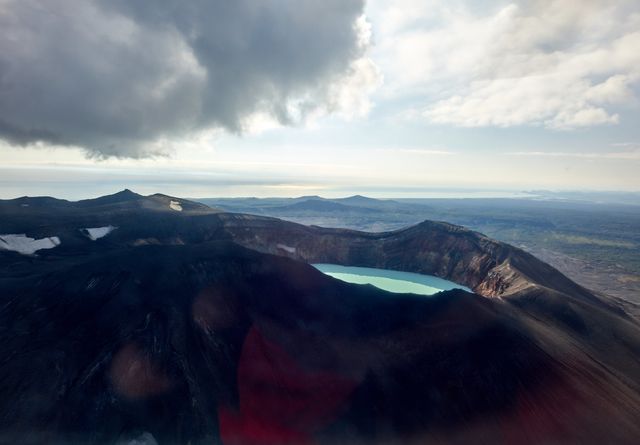 無縫對接大自然，勘察加10日，棕熊、火山、帝王蟹、溫泉