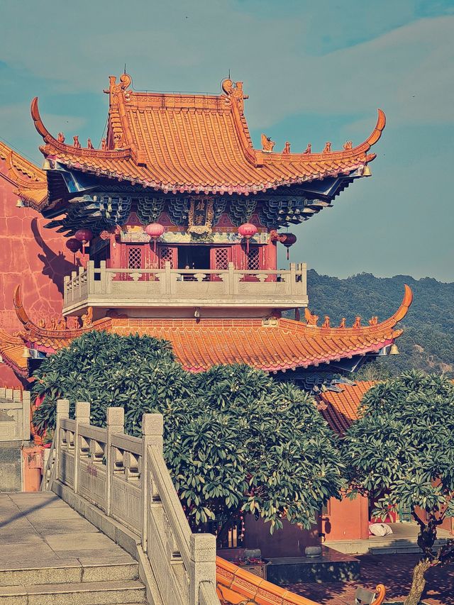 位於石岩深山裡的寺廟—深圳