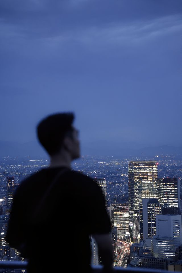 落日後的東京，就特別適合拍東京鐵塔