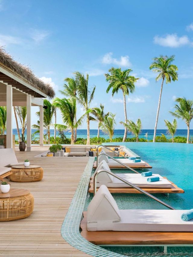🌴 Maldives Magic: Luxe Stays at Hilton Amingiri 🏖️
