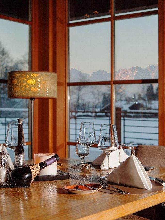 🏔️ Kitzbühel's Cozy Retreat: Alpine Luxury & Relaxation 🛀