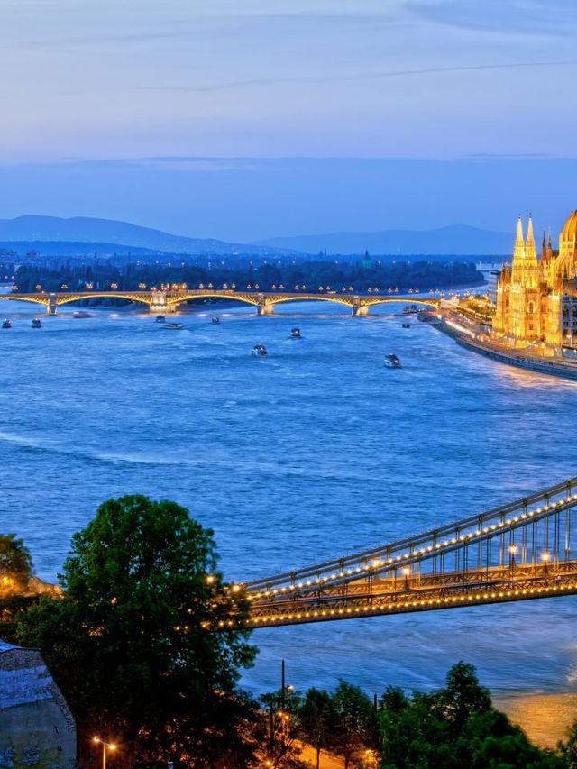 🌟 Magical Budapest: Top Sights to See! 🏰✨