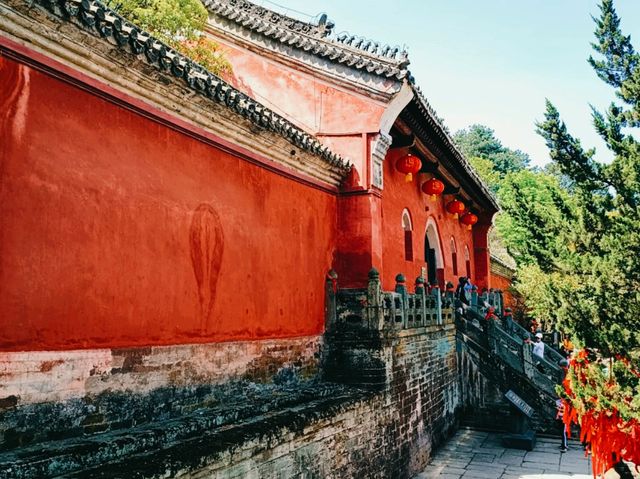 Wudang: A Mountain of Peaceful Warriors