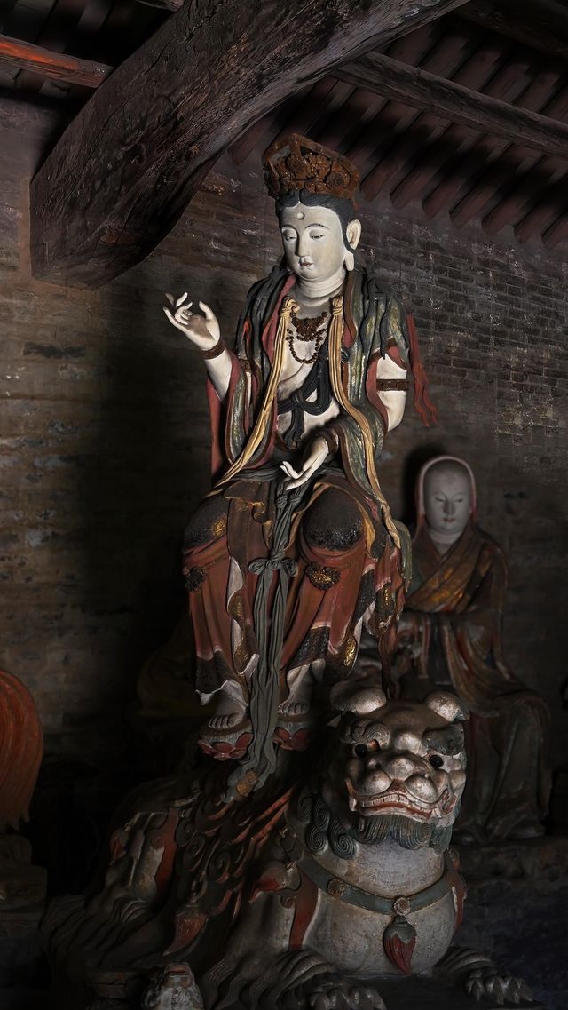 山西崇慶寺，讓我們一睹活生生的彩塑吧!