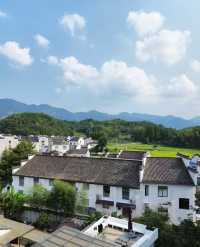 來到山野,體驗一場秋日之約吧。
