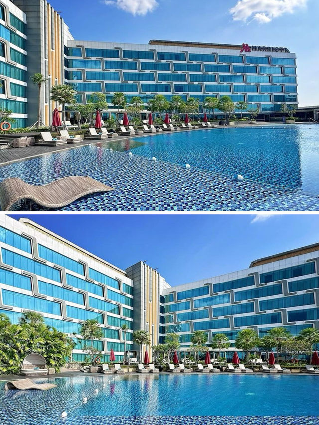 超棒的日惹萬豪酒店～泳池、SPA、週末燒烤自助晚餐都很不錯！。