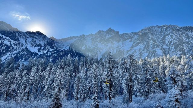 海螺溝最美溫泉酒店-二山來溫泉度假酒店