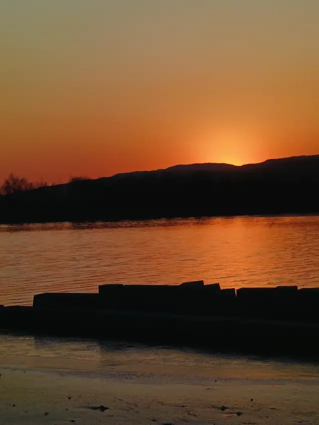 Jinyang Lake Park in winter is a must-see for a happiness boost