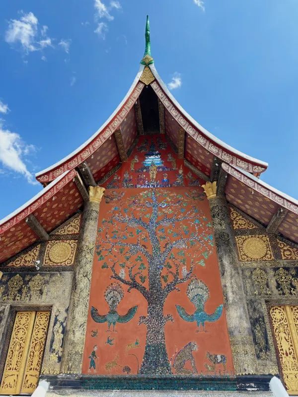 Explore the Hidden Temples of Luang Prabang