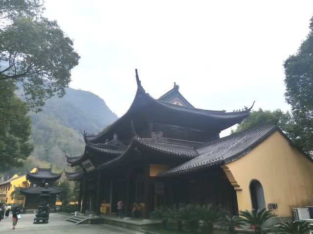 地處諸暨五洩風景區核心地帶的五洩禪寺