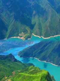 長江之上，三峽之巔
