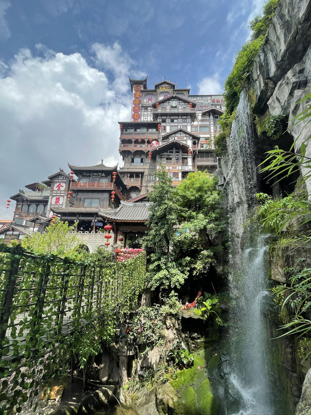 Chongqing: So Hot Right Now 🌶️ 🌉