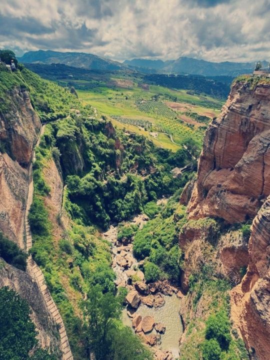 스페인 여행 필수 코스, 론다(Ronda)에서 느끼는 극적인 풍경과 역사​