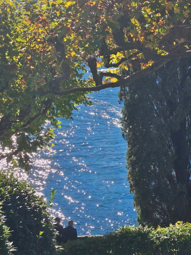 如果浪漫有顏色,一定是科莫湖的克萊因藍 如果浪漫有顏色,一定是科莫湖的克萊因藍