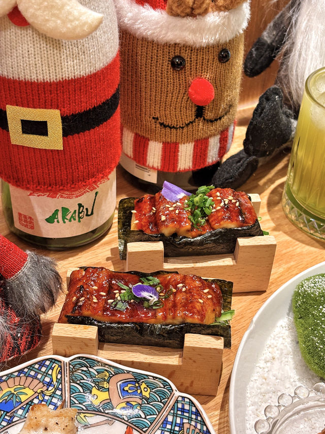 閨蜜小聚，提前感受下聖誕氣氛  終於拔草雙井這家酒願 Izakaya，店裡聖誕氣氛已經布置