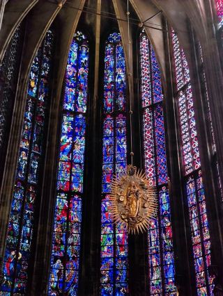 Aachen’s Dom Church: A Unesco Heritage Icon You Gotta See! 🏰✨