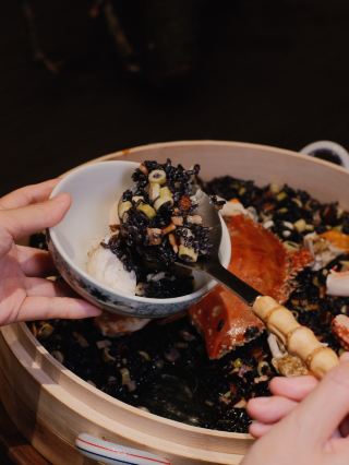 The shining star of Hangzhou's Anhui cuisine has quietly opened another new store.