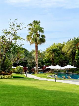 Escape to Hainan  No need to rush  Just take it all in🏖️