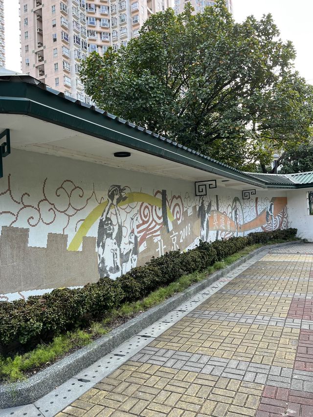 糅合中西合璧設計嘅黃大仙文化公園