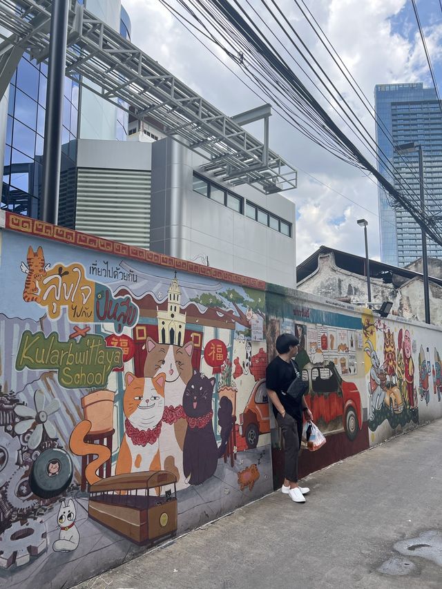 เสพงานอาร์ตที่ตลาดน้อย