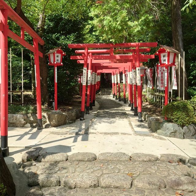 愛知旅行！「東宮稲荷社」「朱色鳥居」