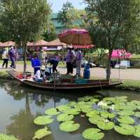 Annual Royal Event in Amphawa 🌷
