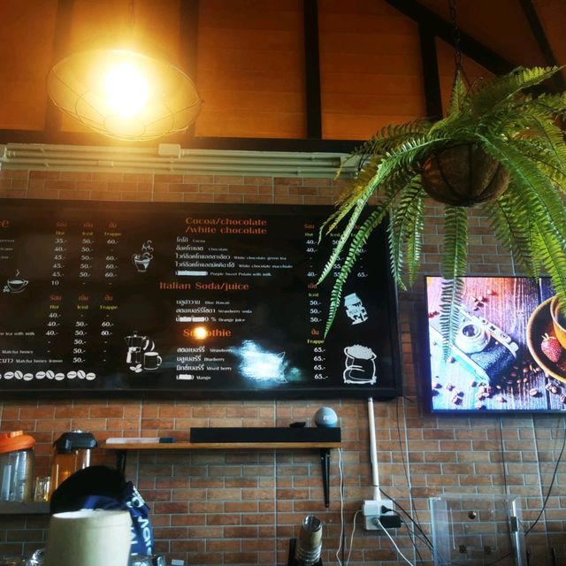 ร้านคาเฟ่ดับร้อน​ LAVA​ CAFE