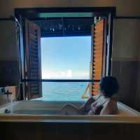對住🌊碧海藍天🌞浸浴🛀