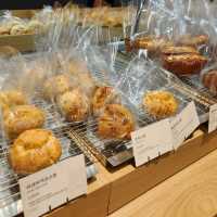 食パン🍞人気店★ミルド スターフィールドコヤン店