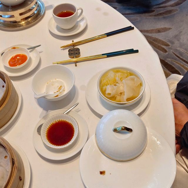 茗茶！嘆點心！ifc 國金軒 ！