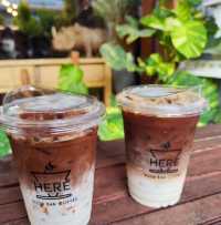 • HERE slow bar coffee 🏕️🎠