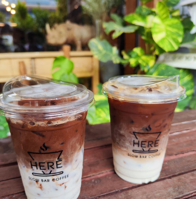 • HERE slow bar coffee 🏕️🎠
