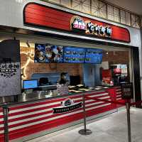 台南三井outlet~坐高鐵咻一下就到了，吃喝玩樂一站搞定