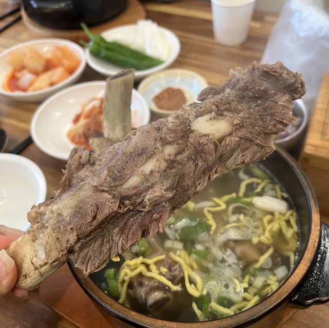 아차산 열심히 등산하고 든든하게 먹기 좋은 통갈비탕!