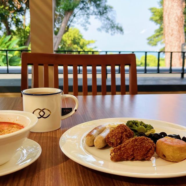 Live & Sleep the French way on Sentosa