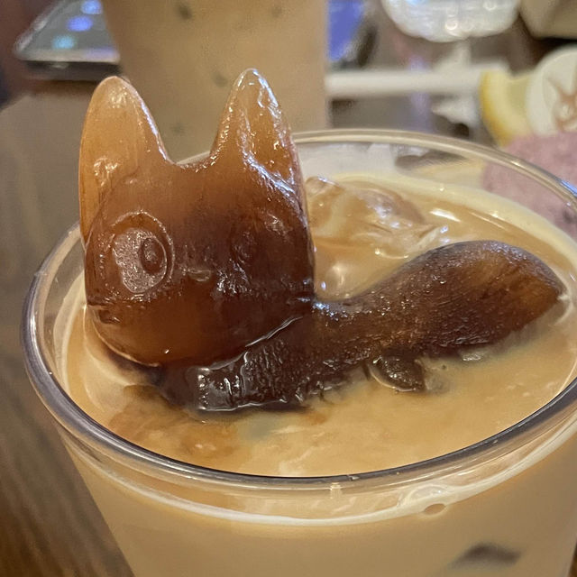 unique coffee cat ice 🐱